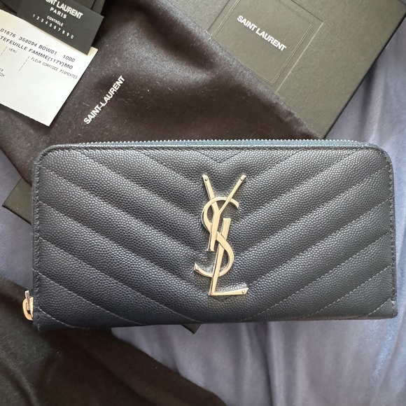 Authentic ysl wallet - Picture 2 of 11